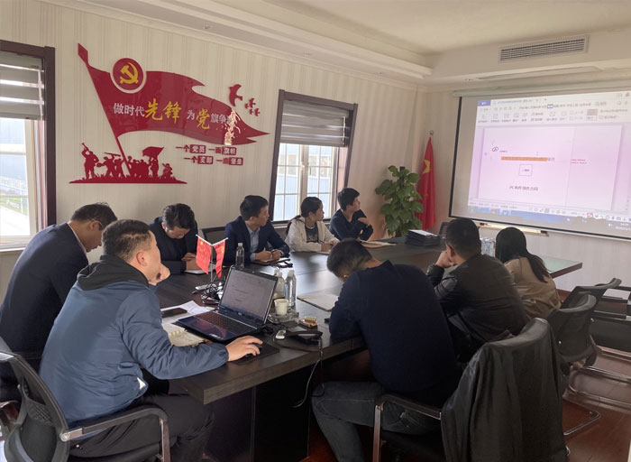 61封面.jpg 61封面.jpg