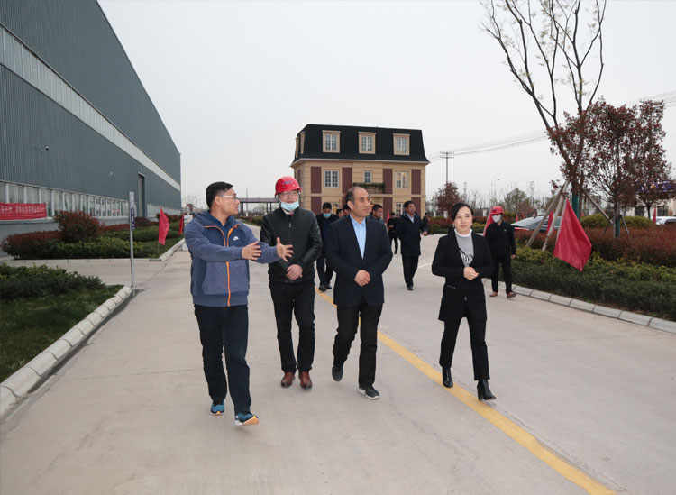 122封面.jpg 122封面.jpg