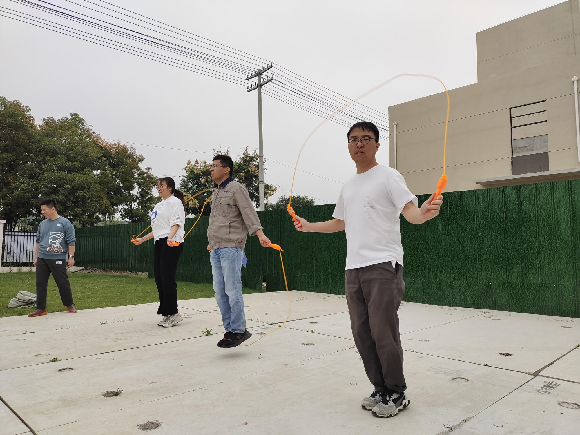 8fa2795facac539af2de64321659bff.jpg 8fa2795facac539af2de64321659bff.jpg